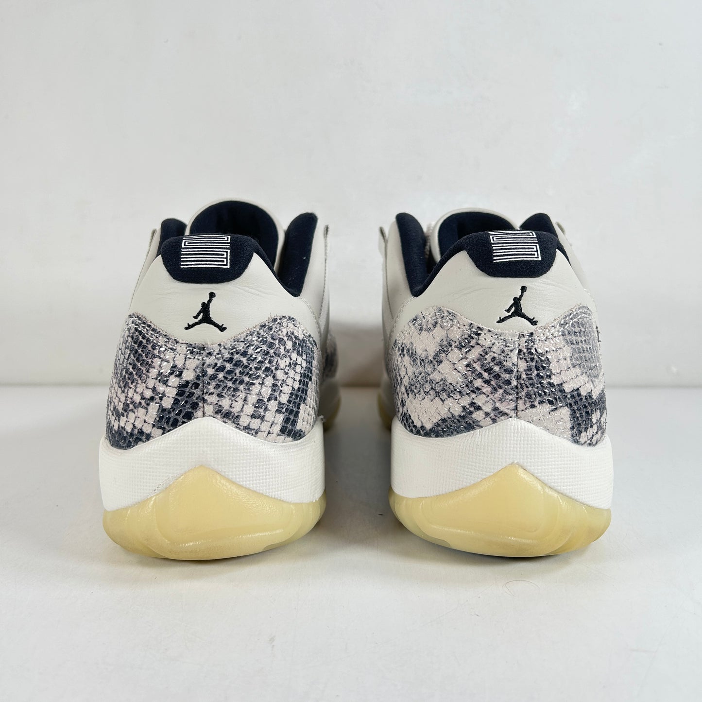CD6846 002 Jordan 11 Retro Low Snake Light Bone [USED] - 10.5 M (Used)