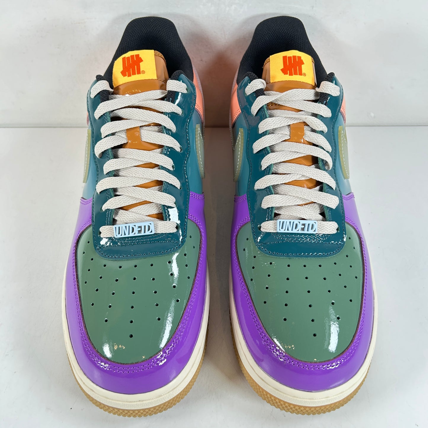 DV5255 500 Nike Air Force 1 Low SP Undefeated Multi-Patent Wild Berry [USED] - 13 M (Used)