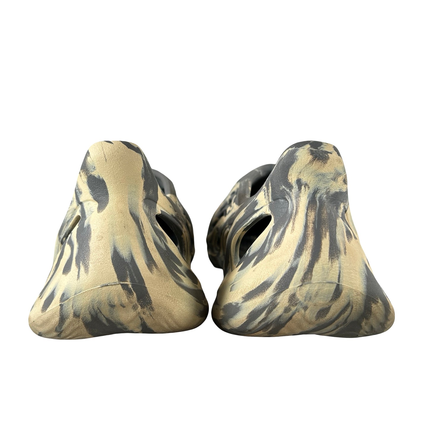 GV7904 adidas Yeezy Foam RNNR MXT Gris Luna