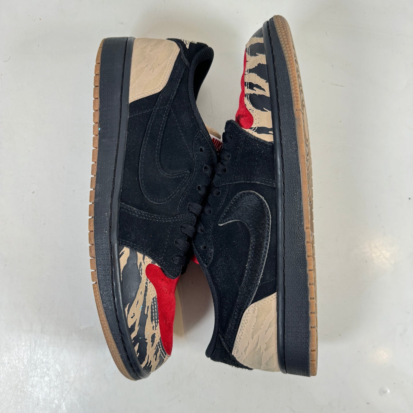 DN3400 001 Jordan 1 Retro Low OG SP SoleFly [USED] - 10 M (Used)
