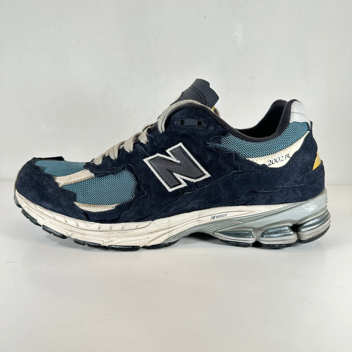 M2002RDF New Balance 2002R Paquete de protección Azul marino oscuro