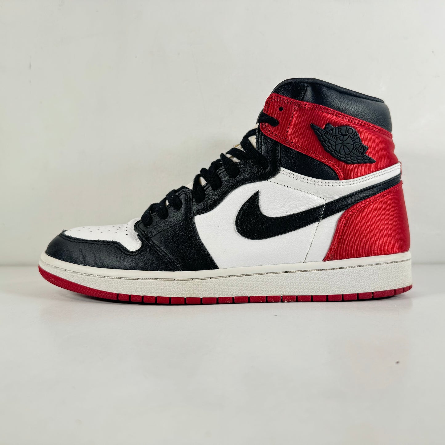 CD0461 016 AJ1 Satin Black Toe [USED] - 12 W (Used) (Replace Box)