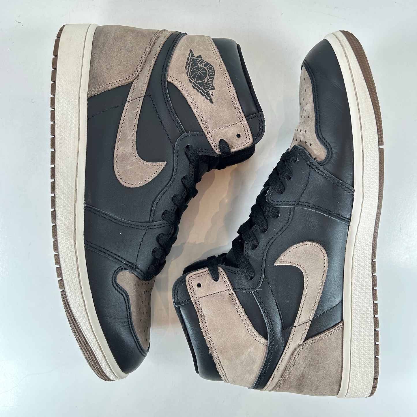 DZ5485 020 Jordan 1 Retro High OG Palomino [USED] - 12 M (Used)