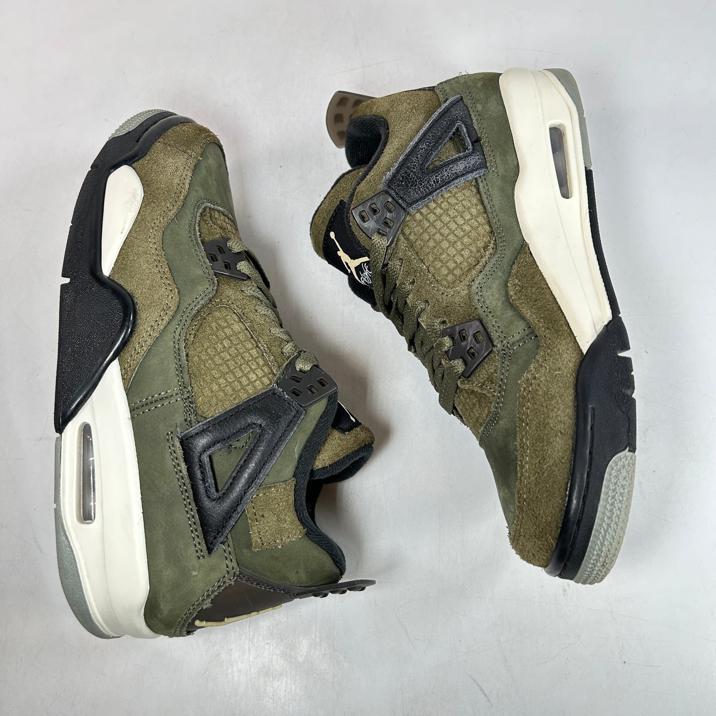 FB9928 200 Jordan 4 Retro SE Craft Medium Olive (GS) [USED] - 6.5 Y (Used)