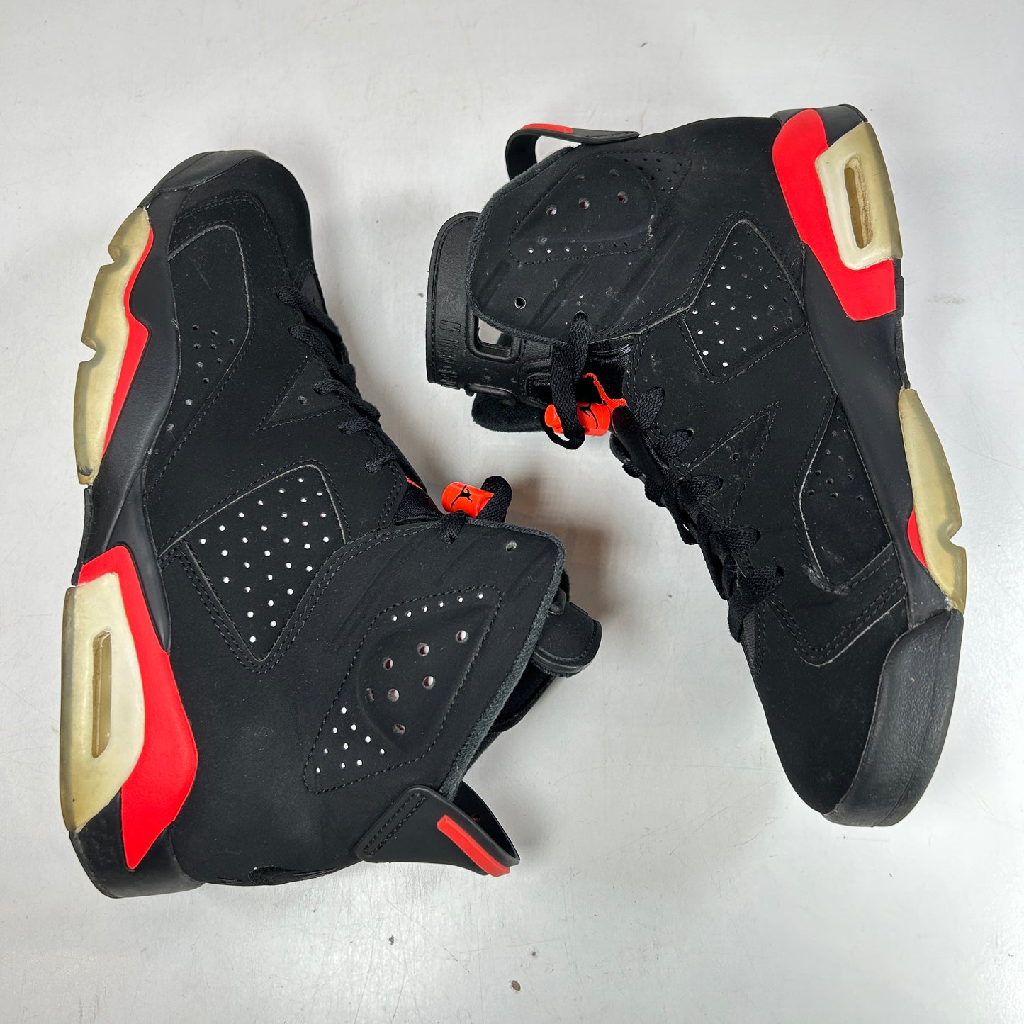 384664 060 Jordan 6 Infrared [USED] - 8.5 M (Used2)