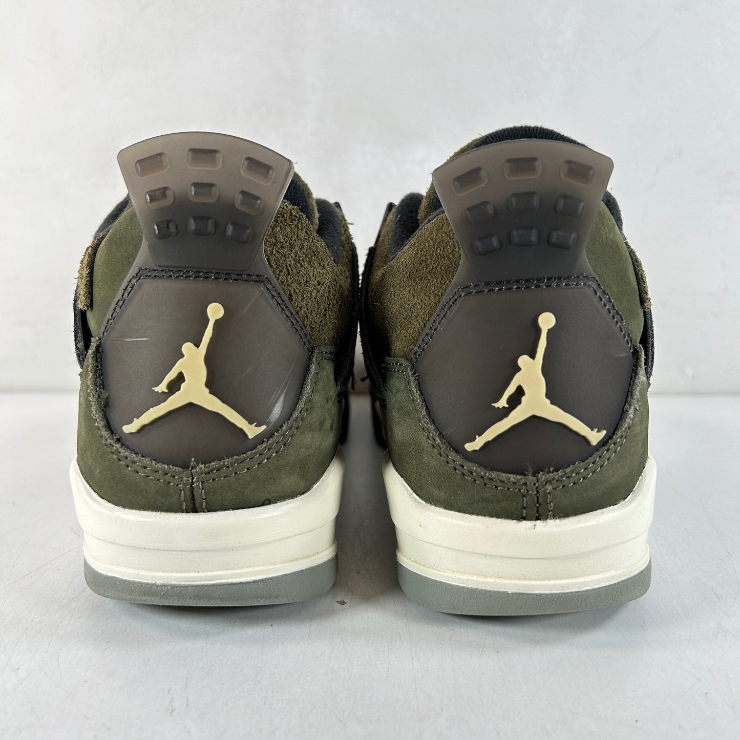 FB9928 200 Jordan 4 Retro SE Craft Medium Olive (GS) [USED] - 6.5 Y (Used)