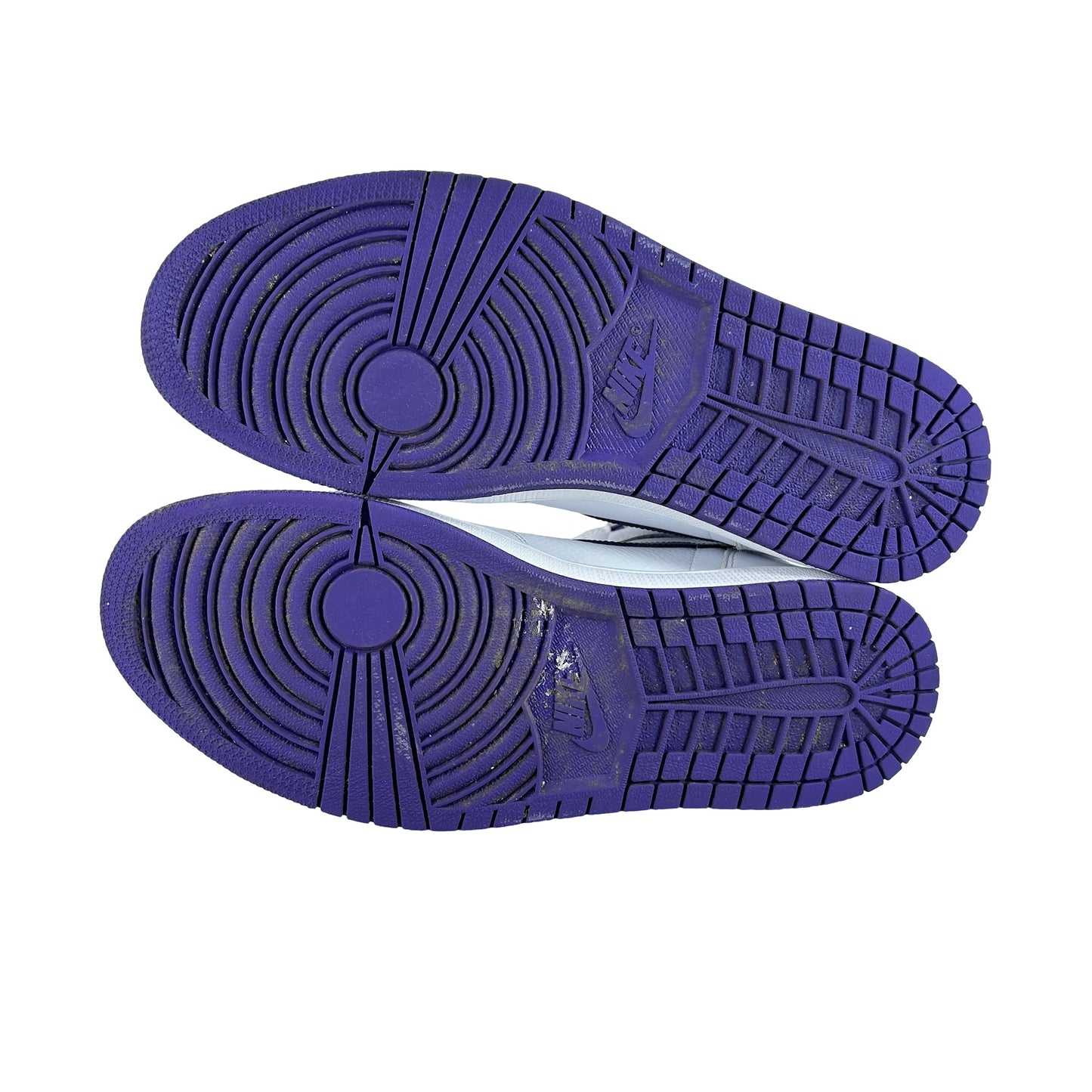 CD0461 151 Wmns Jordan 1 Retro High Court Purple [USED] - 12 W (Used)