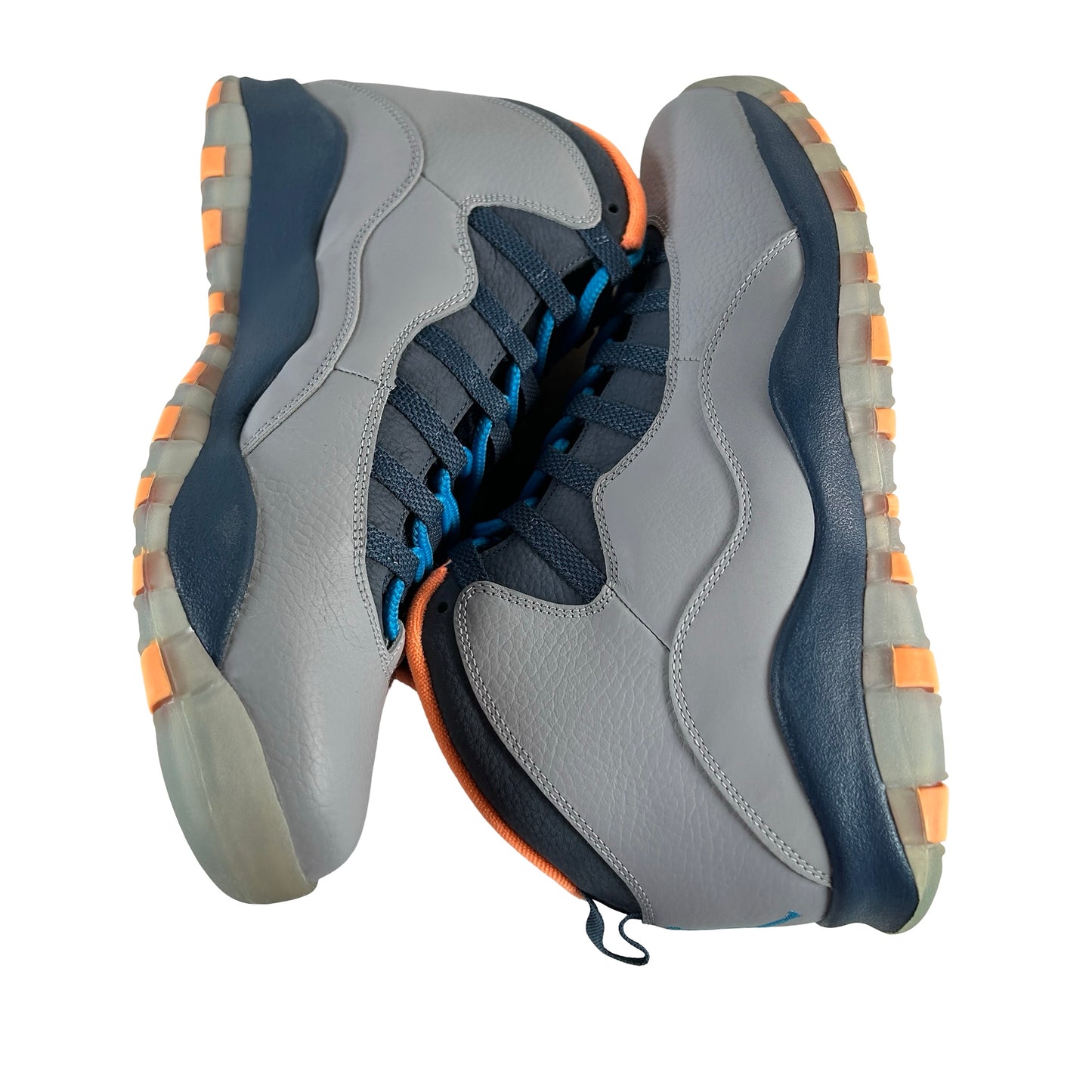 310805 026 Jordan 10 Retro Bobcats - 13 M (Yellowing Outsoles)