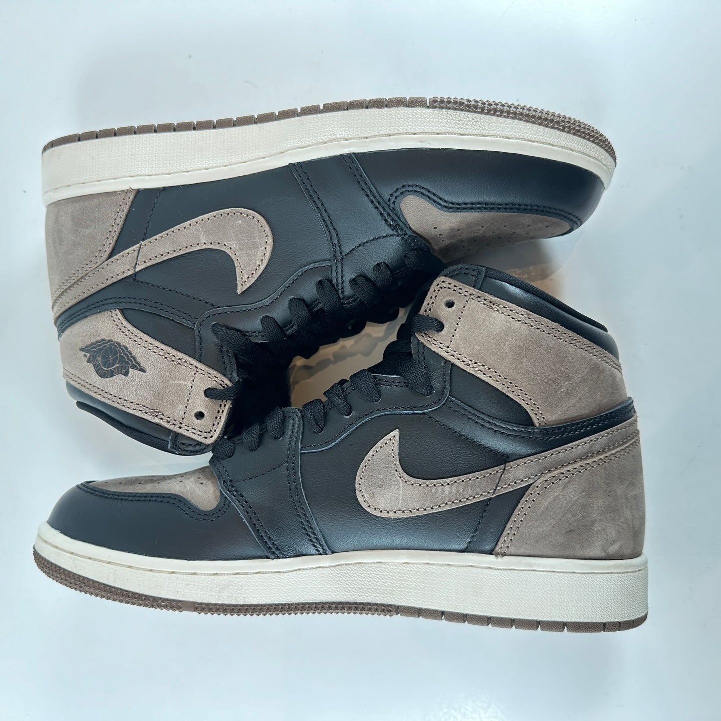 FD1437 020 Jordan 1 Retro High OG Palomino (GS) [USED] - 7 Y (Used2)