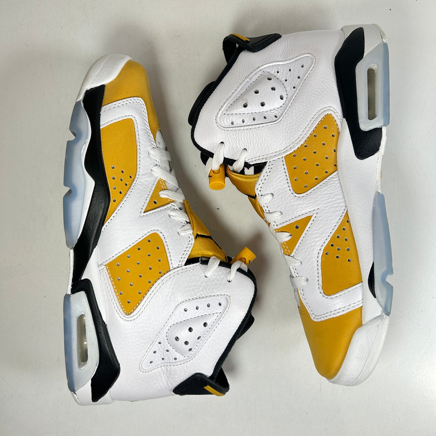 384665 170 Jordan 6 Retro Yellow Ochre (GS) [USED] - 7 Y (Used)