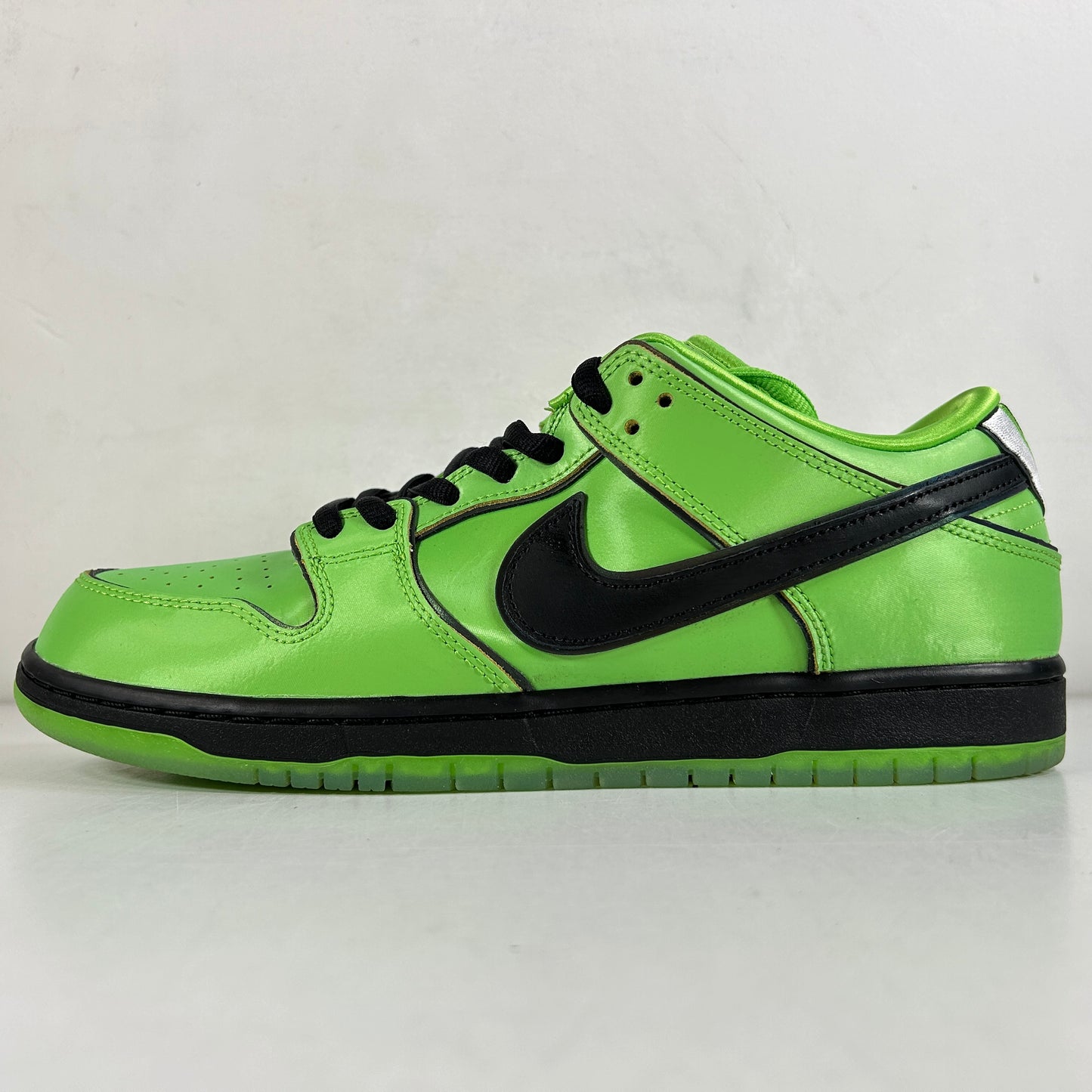 FZ8319 300 Nike SB Dunk Low The Powerpuff Girls Buttercup [USED] - 11 M (VNDS) (No Box)