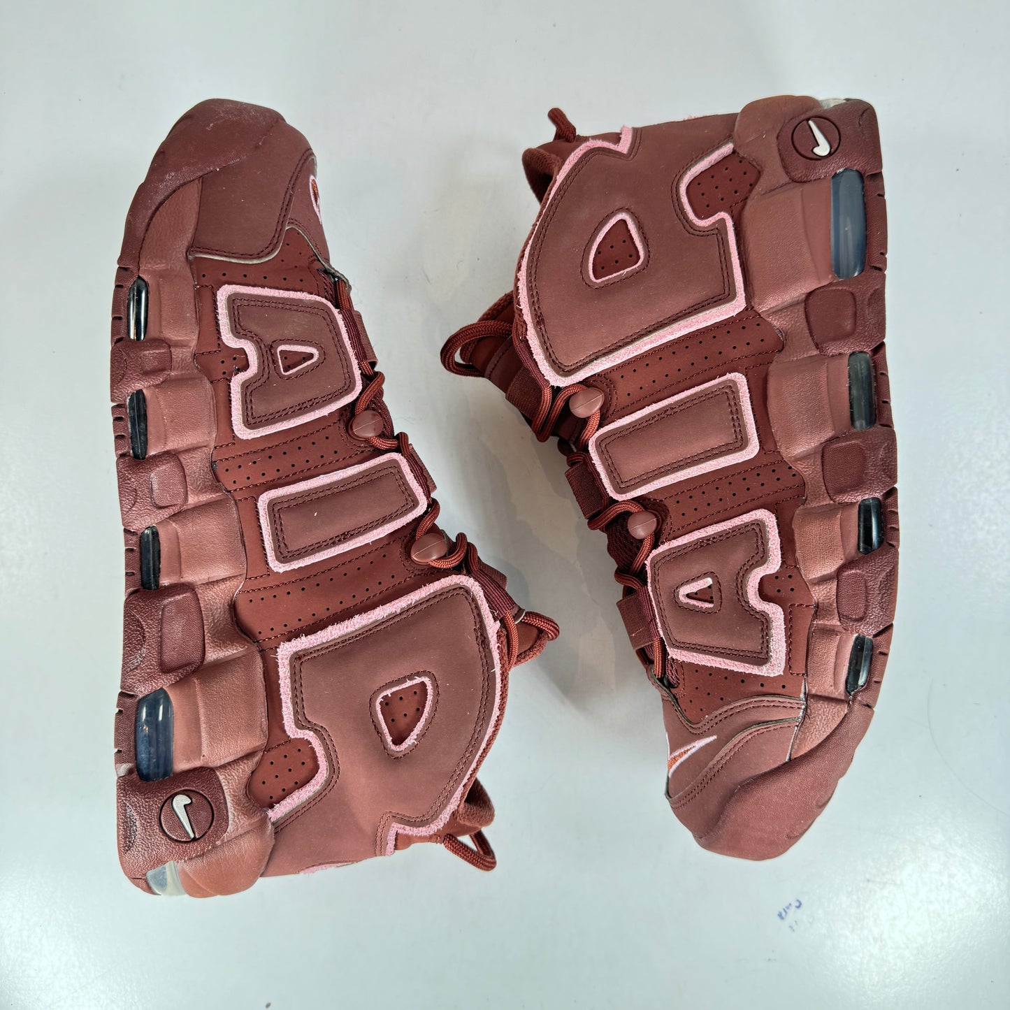DV3466 200 Nike Air More Uptempo 96 Valentine's Day (2023) [USED] - 10.5 M (Used)
