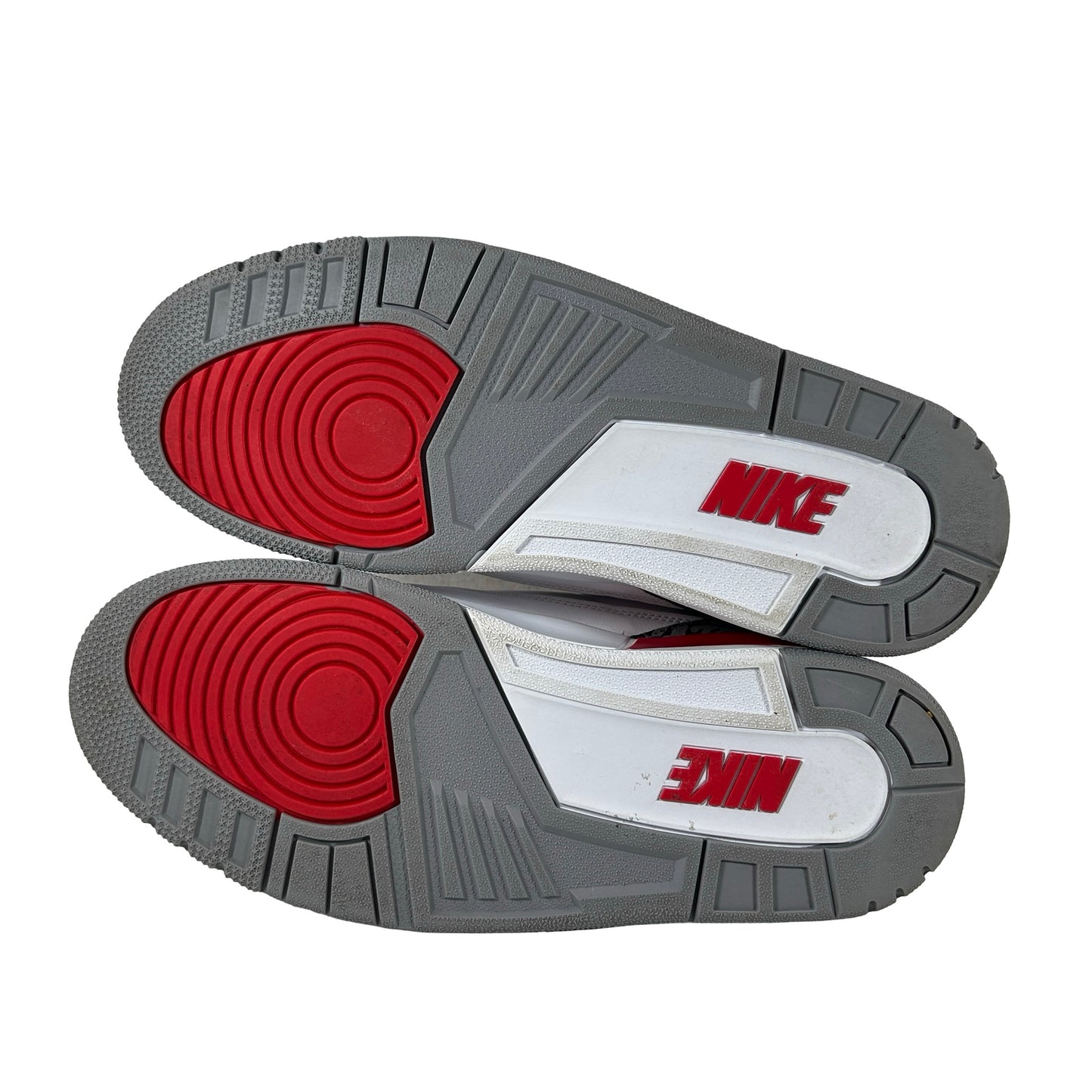 DN3707 160 Jordan 3 Retro Fire Red (2022) [USED] - 9 M (Used4)