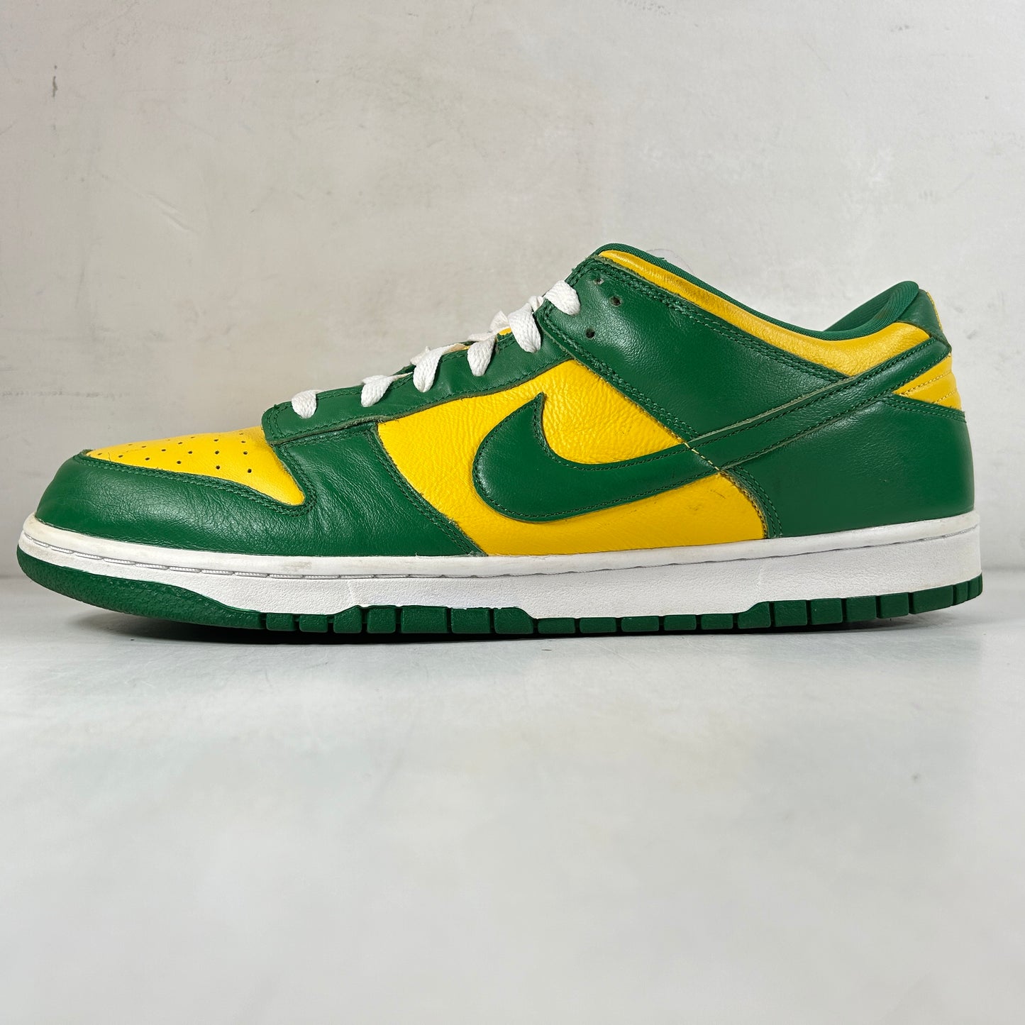 CU1727 700 Nike Dunk Low Brazil (2020/2024) [USED] - 14 M (Used) (No Box)