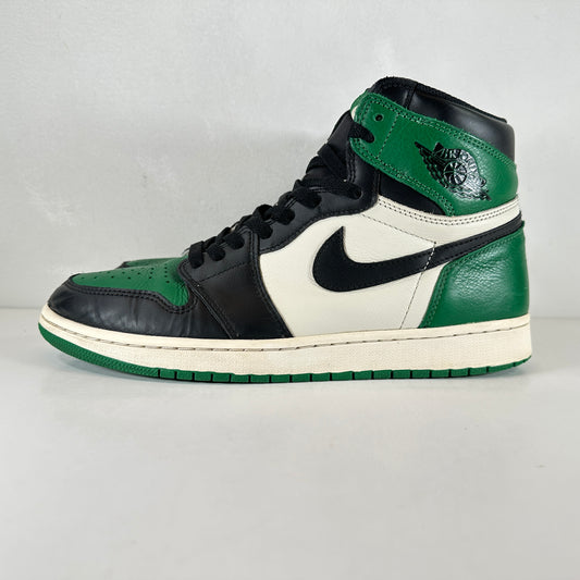 555088 302 Jordan 1 Retro High Pine Green [USED] - 11 M (Used)