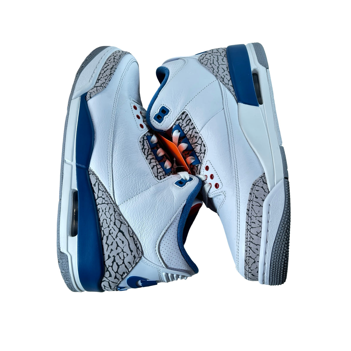 IF4396 104 Air Jordan 3 Retro True Blue (2026) [USED] - 9 M (Used)