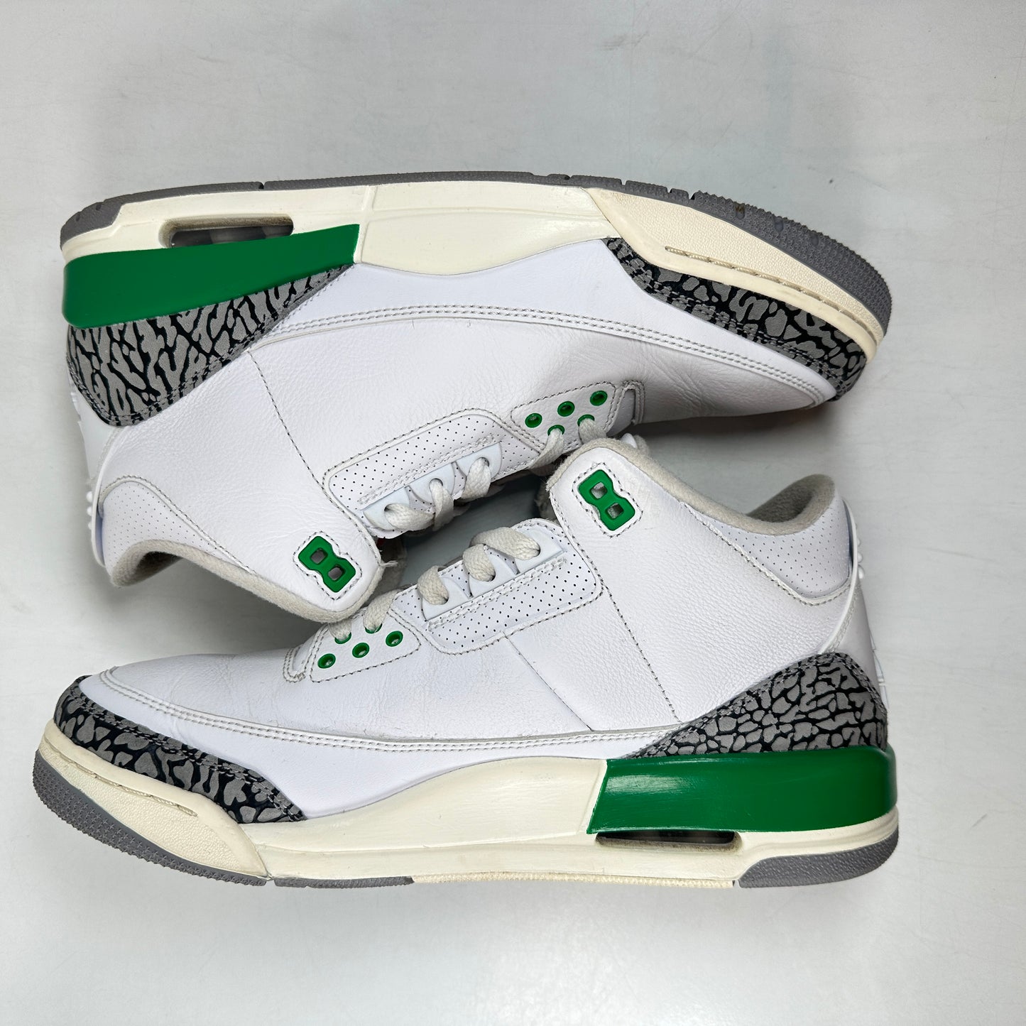 CK9246 136 Jordan 3 Retro Lucky Green (W) [USED] - 11.5 W (Used2)