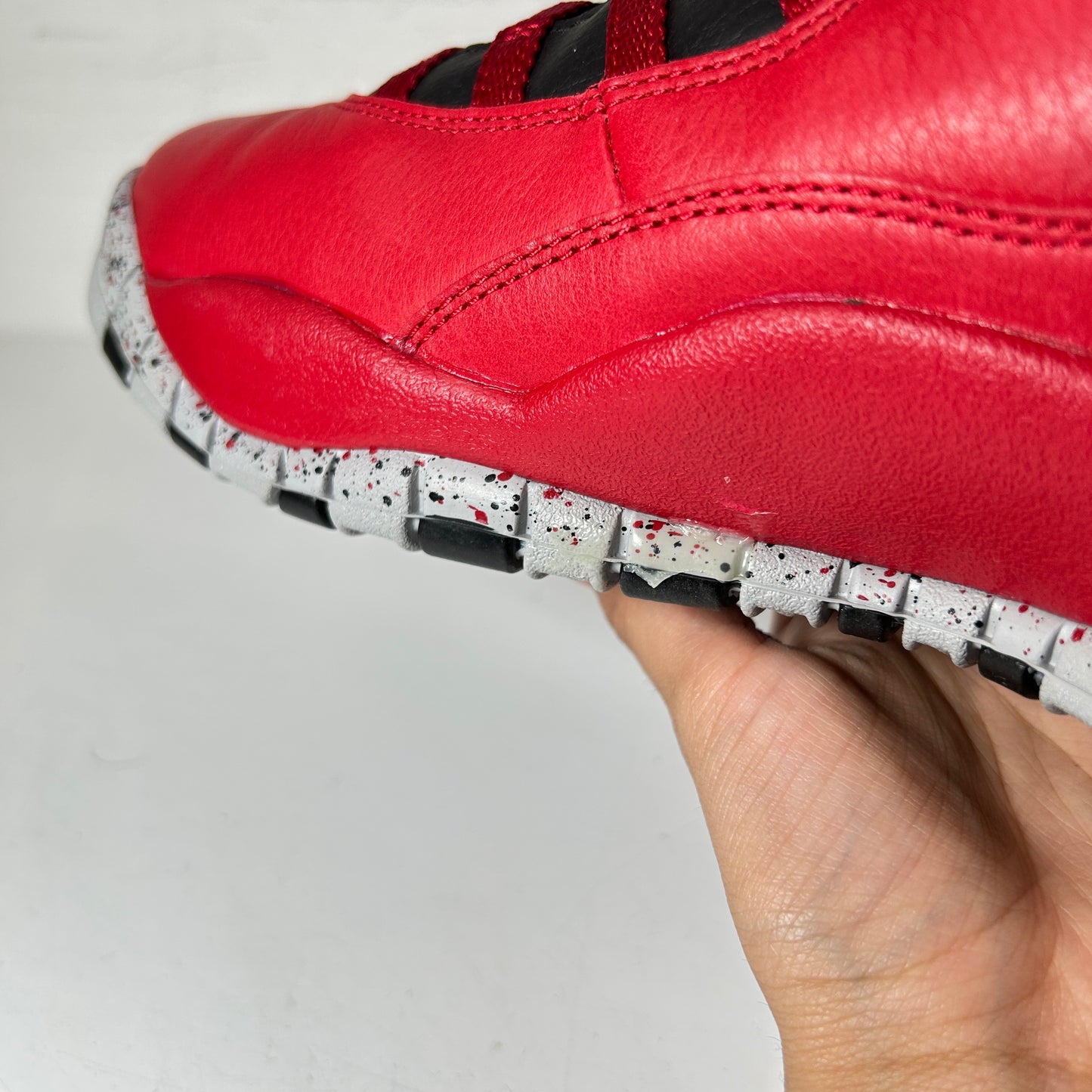 705178 601 Jordan 10 Retro Bulls Over Broadway [CONDITIONAL] - 11.5 M (Glue stain inner left shoe)