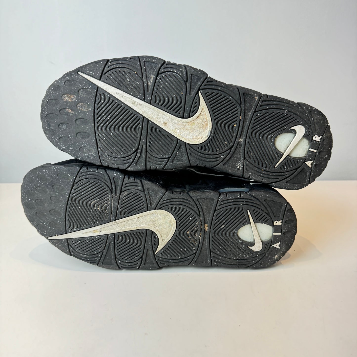 414962 002 Nike Air More Uptempo Black White [USED] - 11.5 M (Used)