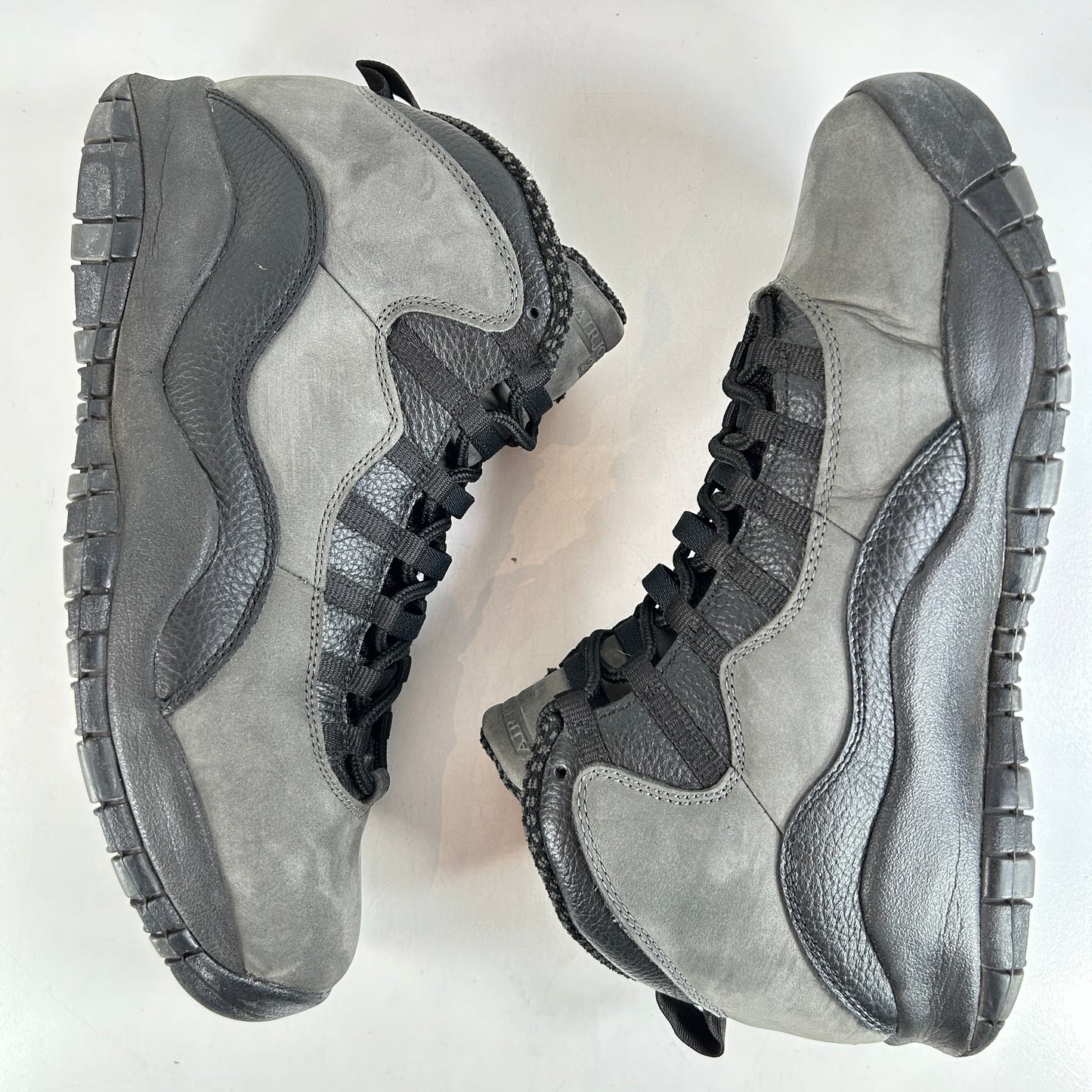 310805 002 Jordan 10 Retro Shadow (2018) [USED] - 12 M (Used)