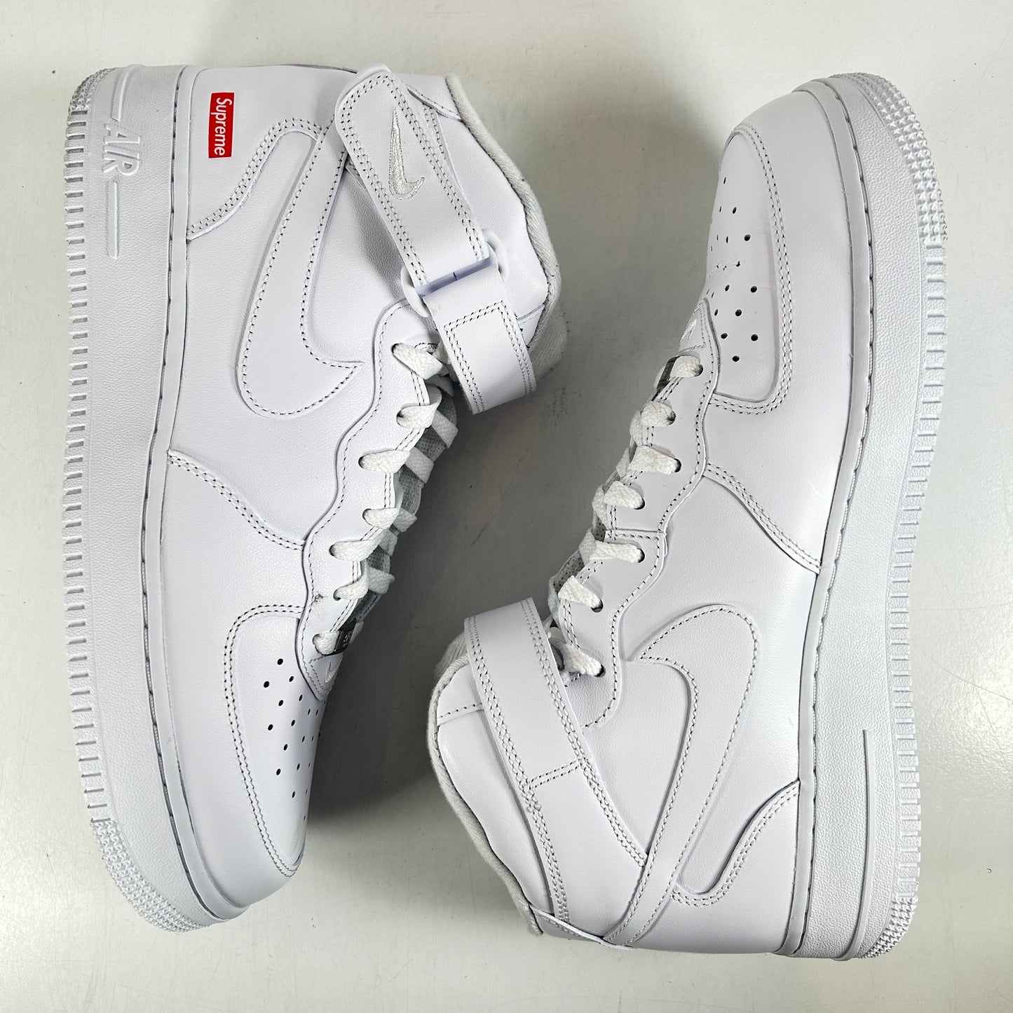 FZ8784 100 Nike Air Force 1 Mid Supreme White [USED] - 10 M (Used)