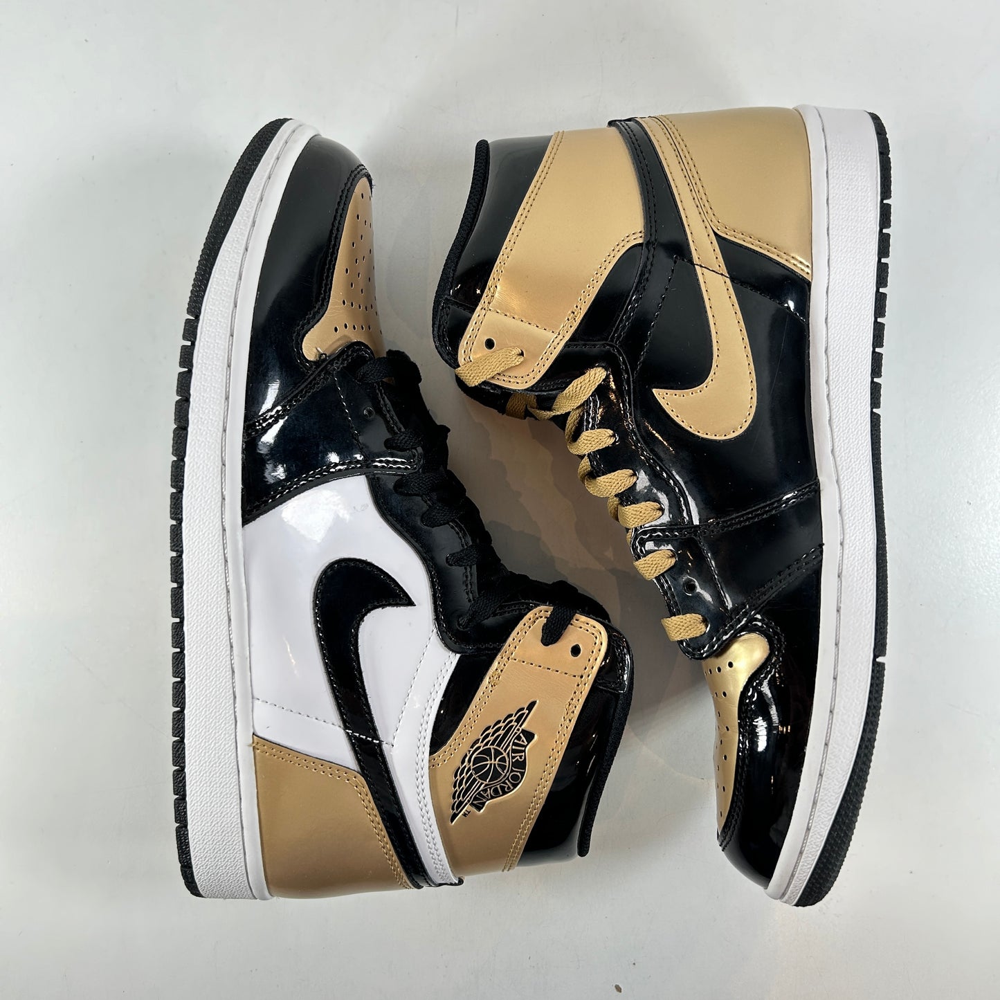 861428 007 Jordan 1 Retro High NRG Patent Gold Toe [USED] - 10 M (Used) (Replace Box)