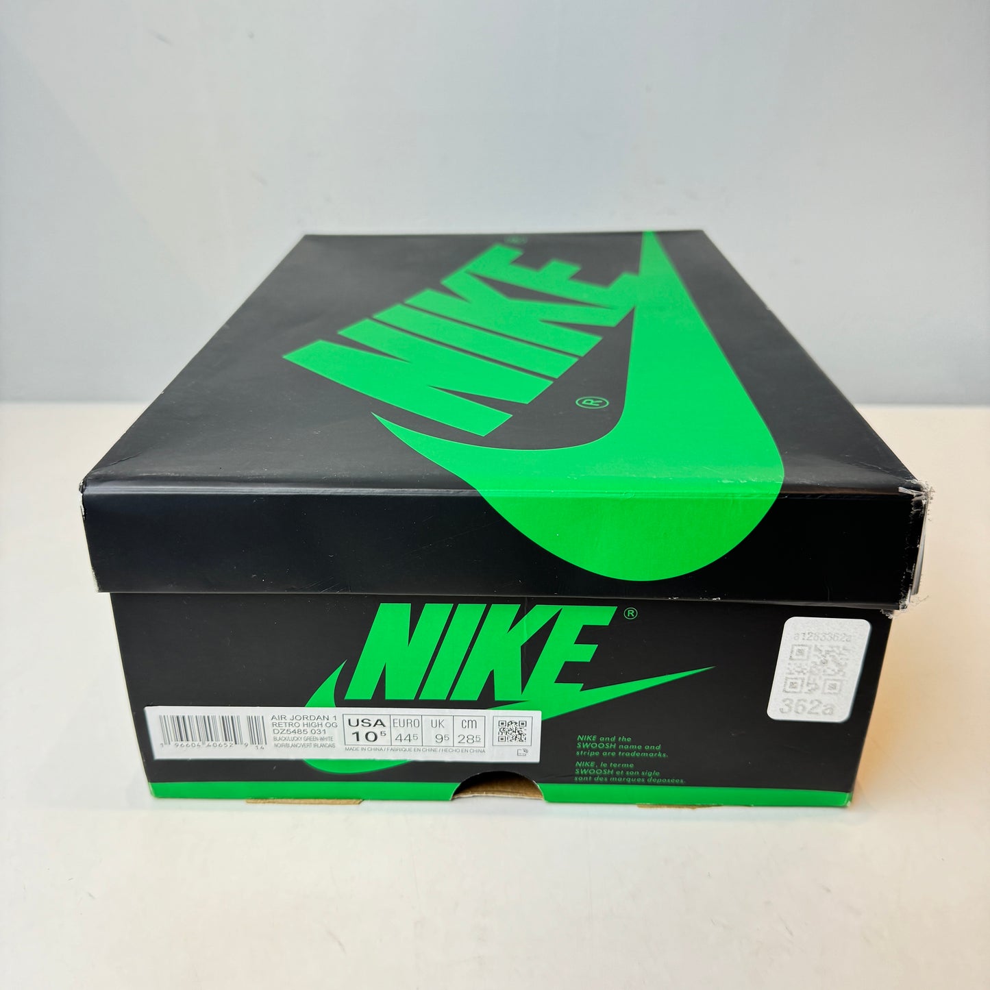DZ5485 031 Jordan 1 Retro High OG Lucky Green [USED] - 10.5 M (Used)