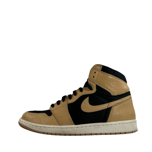 555088 202 Jordan 1 Retro High OG Heirloom [USED] - 11 M (Used)