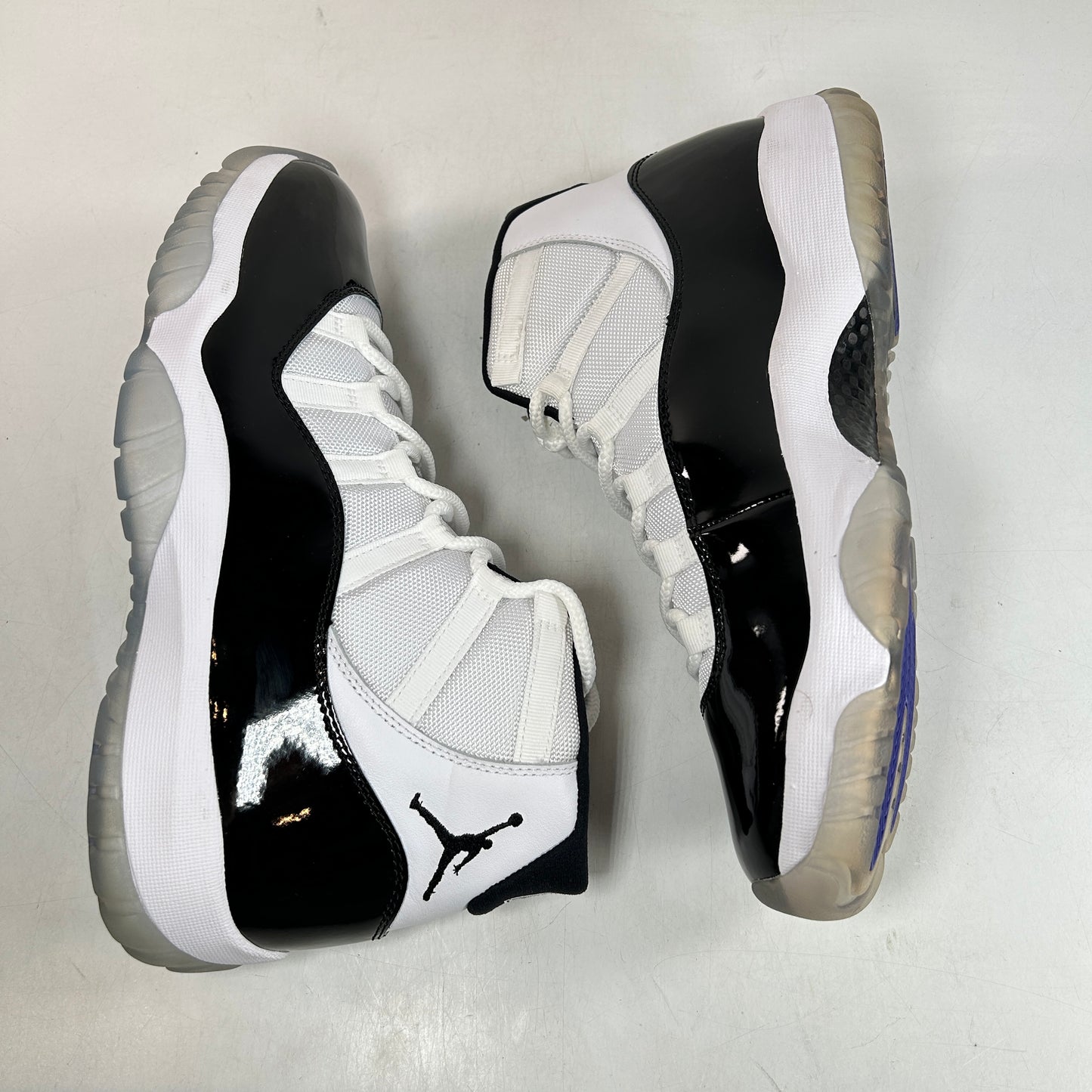 378037 100 Jordan 11 Concord [CONDITIONAL] - 10.5 M (Yellowing Soles)