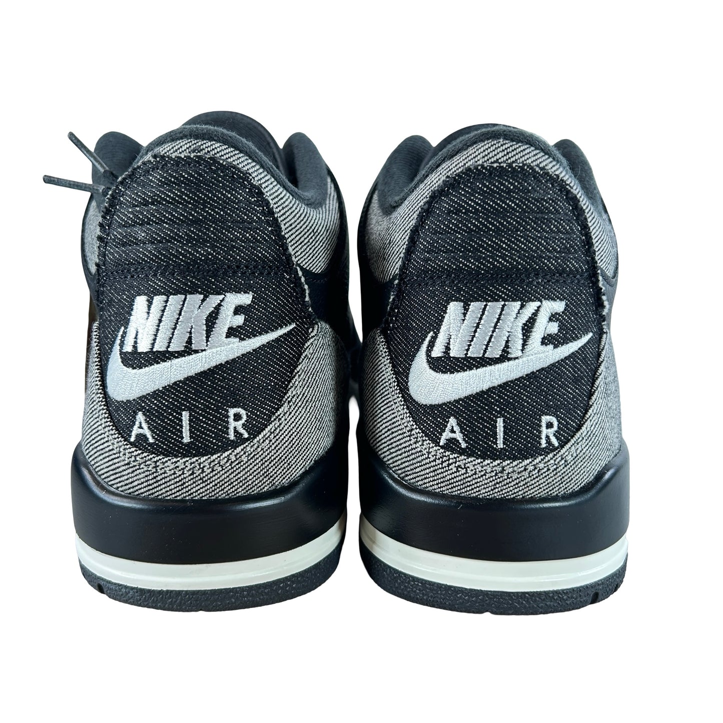 IR0914 400 Jordan 3 Retro Levi’s Black [USED] - 10.5 M (VNDS)