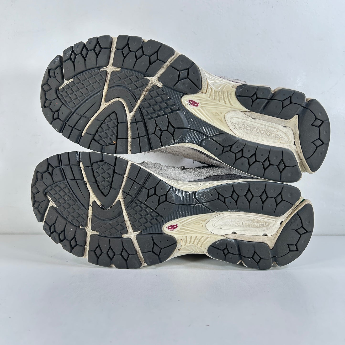 M2002RDA New Balance 2002R Protection Pack Rain Cloud [USED] - 9.5 M (Used)