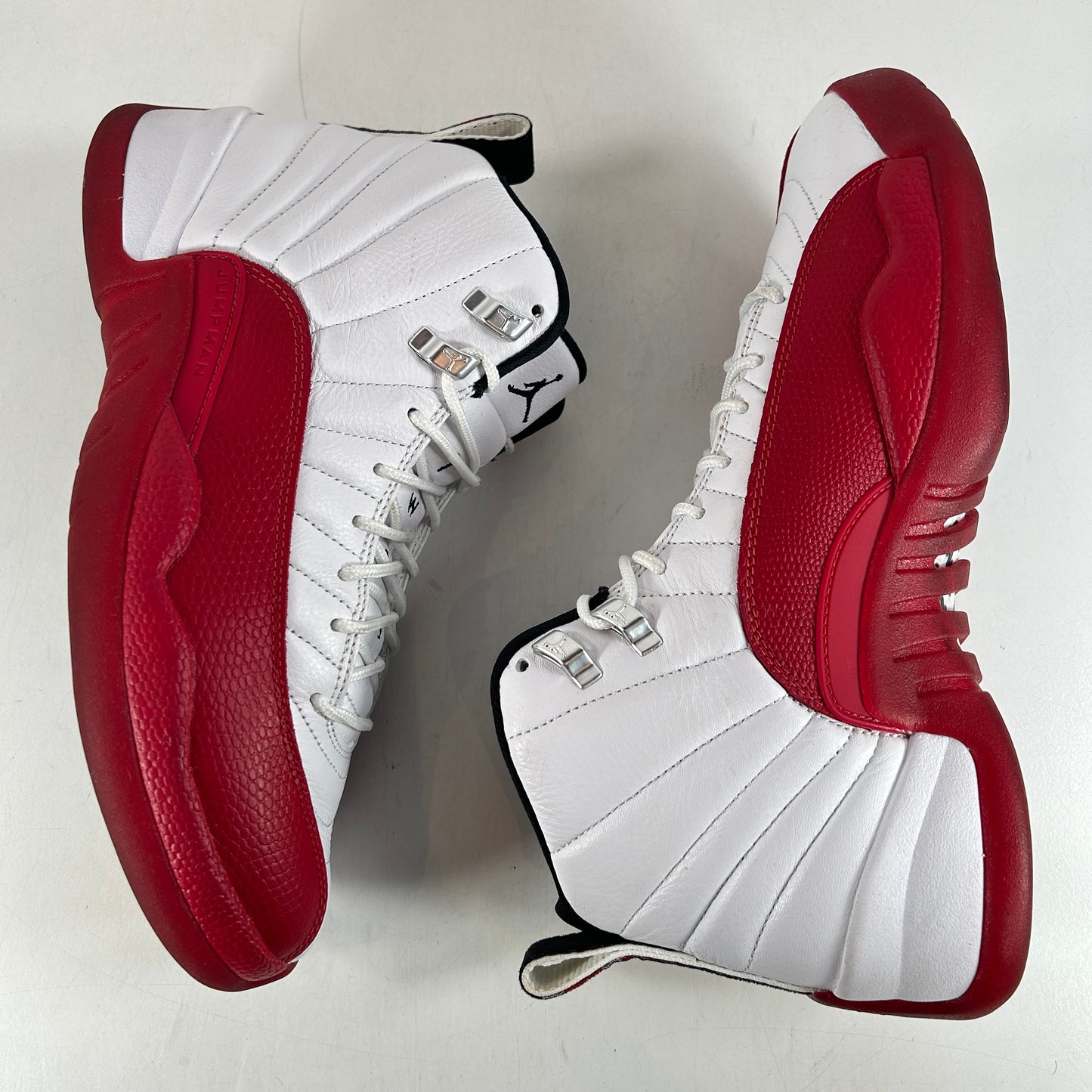 CT8013 116 Jordan 12 Retro Cherry (2023) [USED] - 9.5 M (Used6)