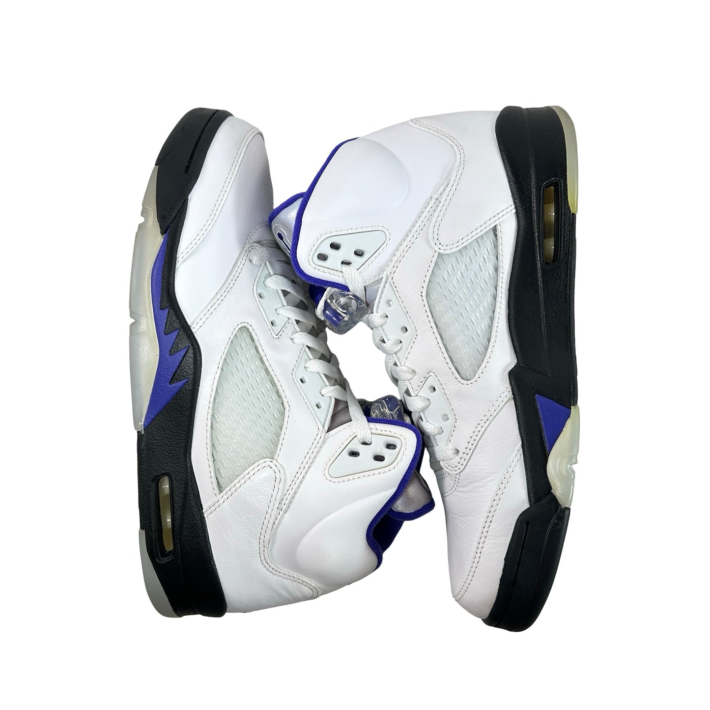 DD0587 141 Jordan 5 Retro Oscuro Concordia