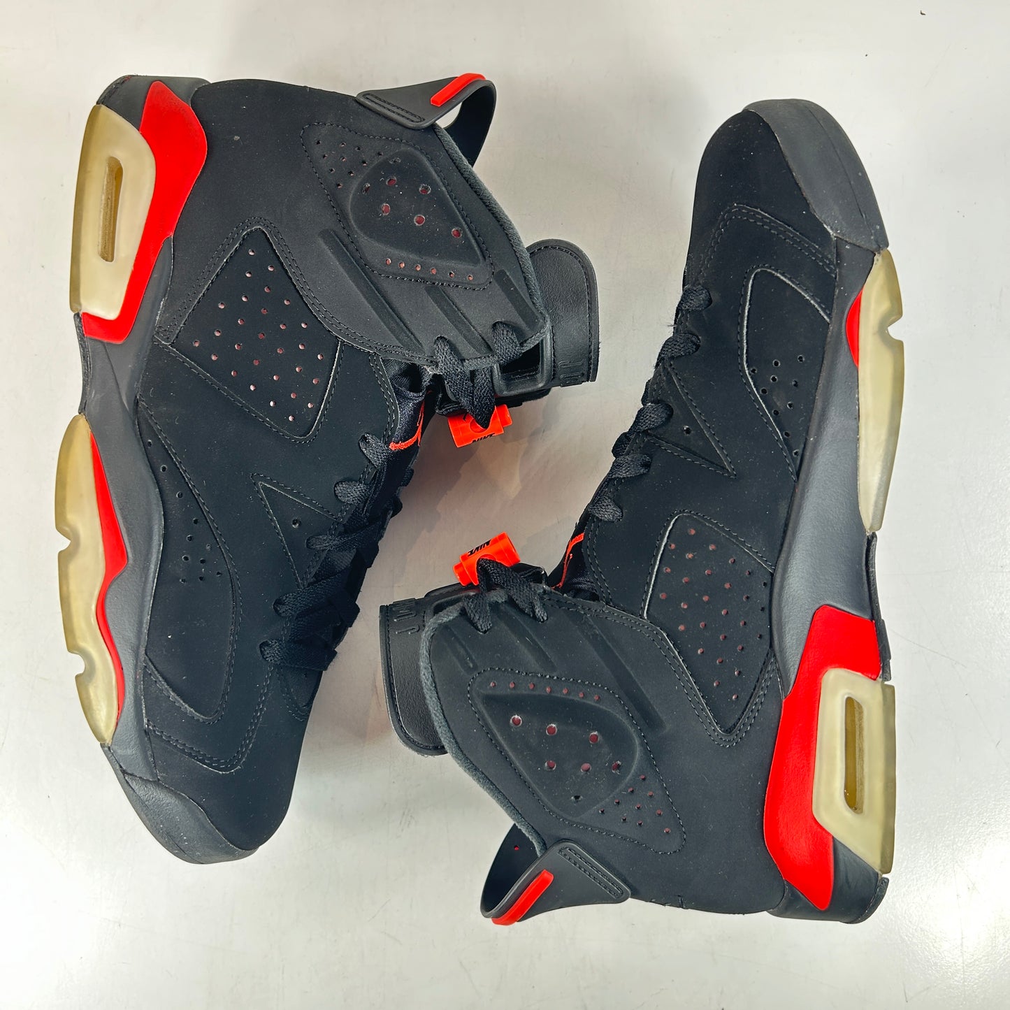 384664 060 Jordan 6 Retro Black Infrared (2019) [USED] - 10 M (Used2)