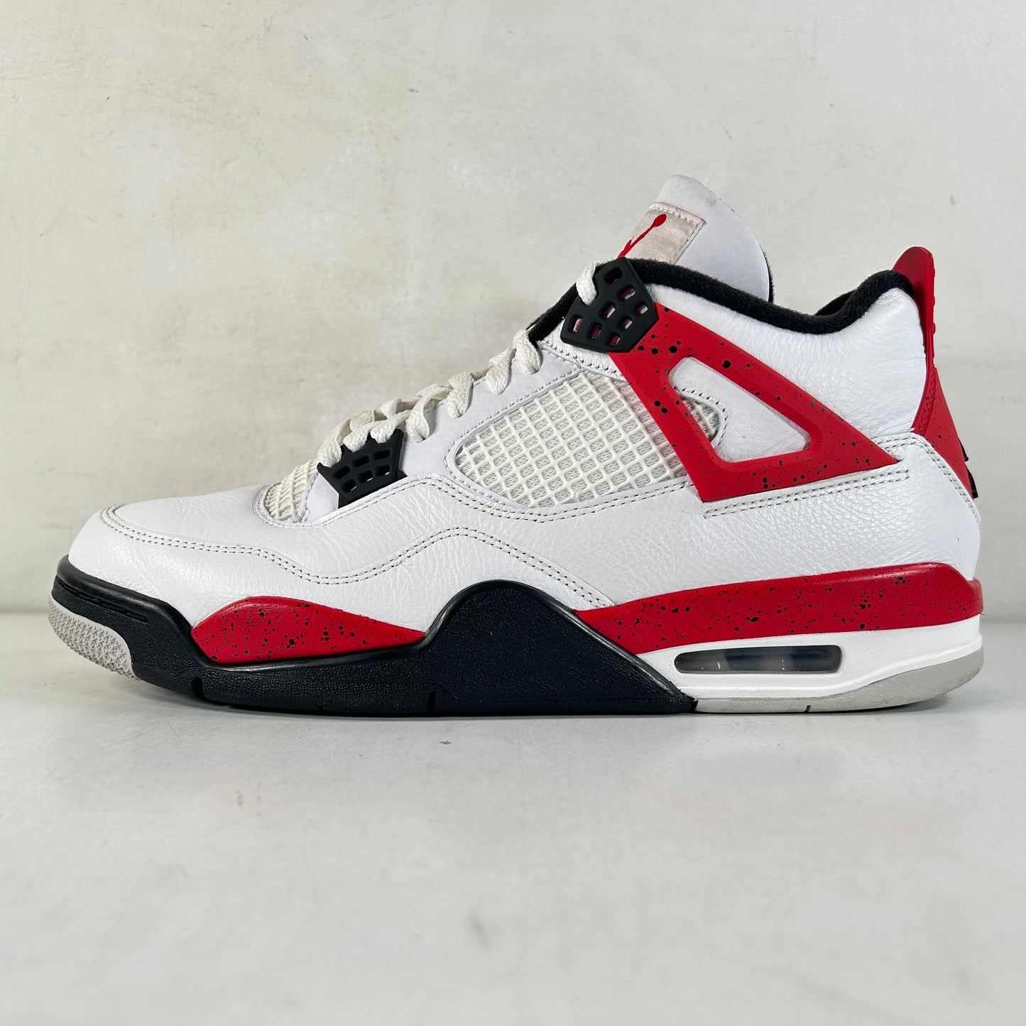 DH6927 161 Jordan 4 Retro Red Cement [USED] - 10.5 M (Used)