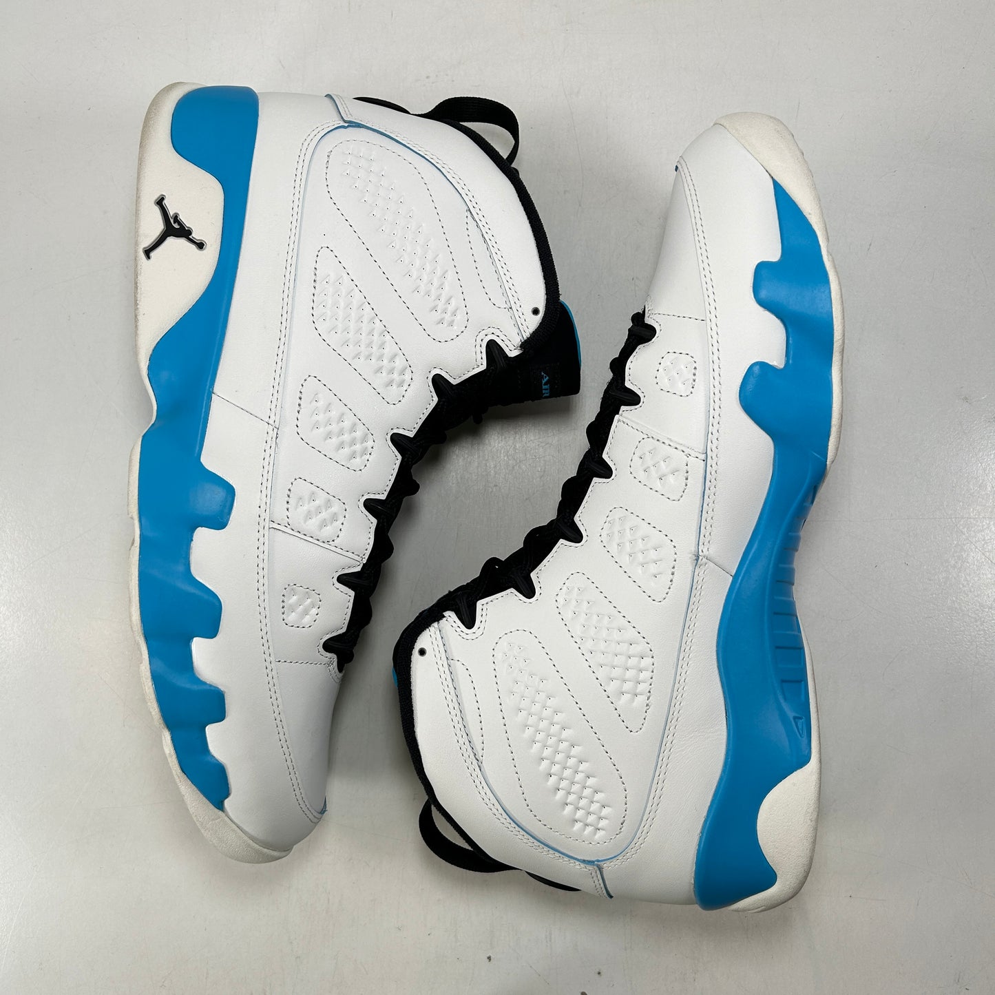 FQ8992 101 Jordan 9 Retro Powder Blue (2024) [USED] - 14 M (Used)