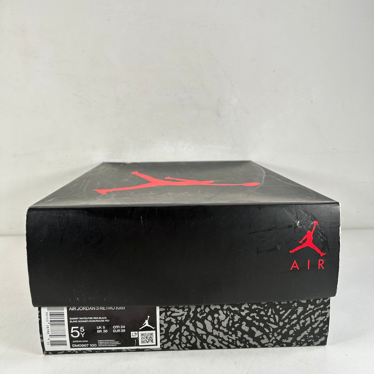 DM0967 100 Jordan 3 Retro White Cement Reimagined (GS) [USED] - 5.5 Y (Used3)