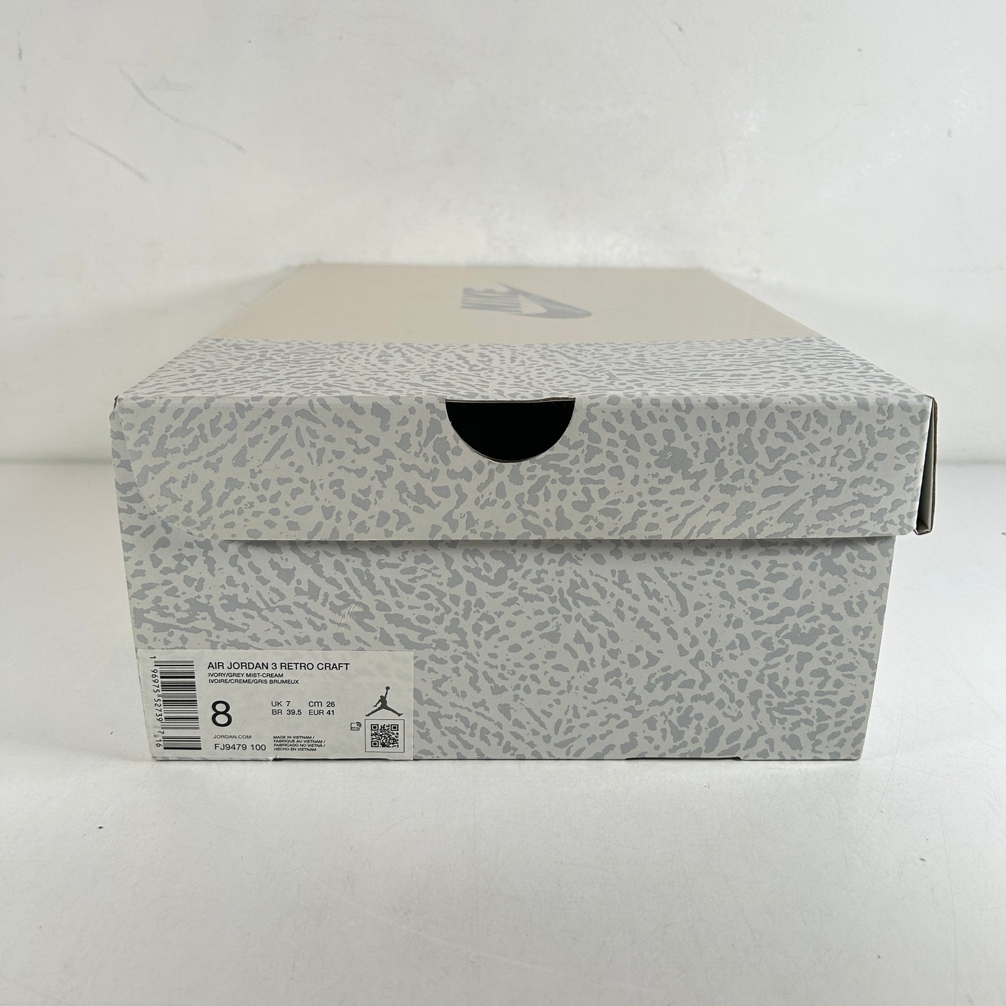 FJ9479 100 Jordan 3 Retro Craft Ivory [USED] - 8 M (Used)