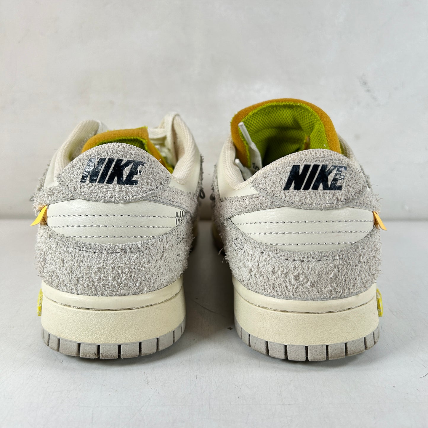 DJ0950 106 Nike Dunk Low Off-White Lot 14 [USED] - 9 M (Used)