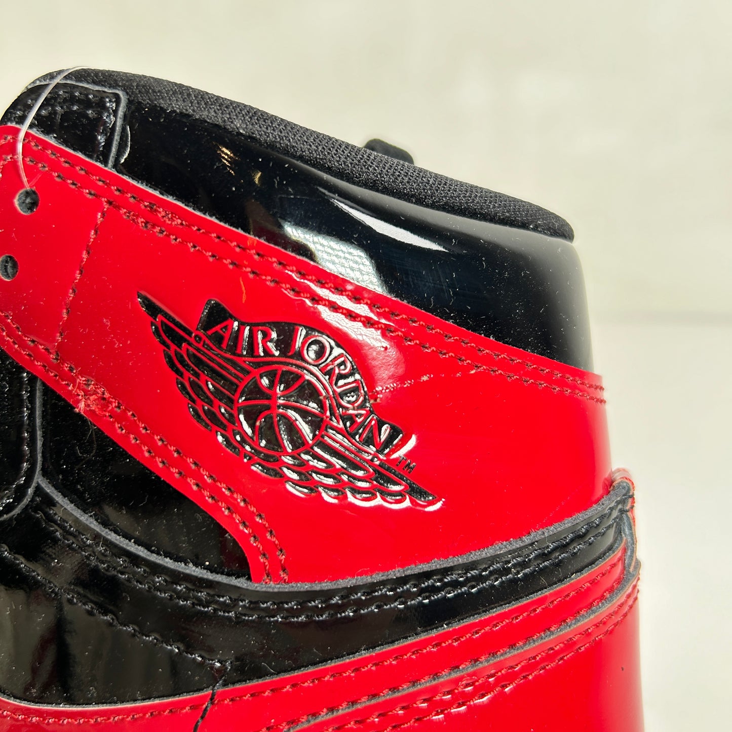 555088 063 Jordan 1 Retro High OG Patent Bred [CONDITIONAL] - 7.5 M (Scratches On Left Heel)