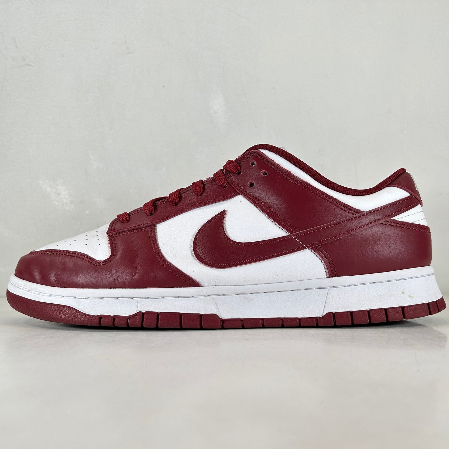 DD1391 601 Nike Dunk Low Team Red (2022) [USED] - 13 M (Used)