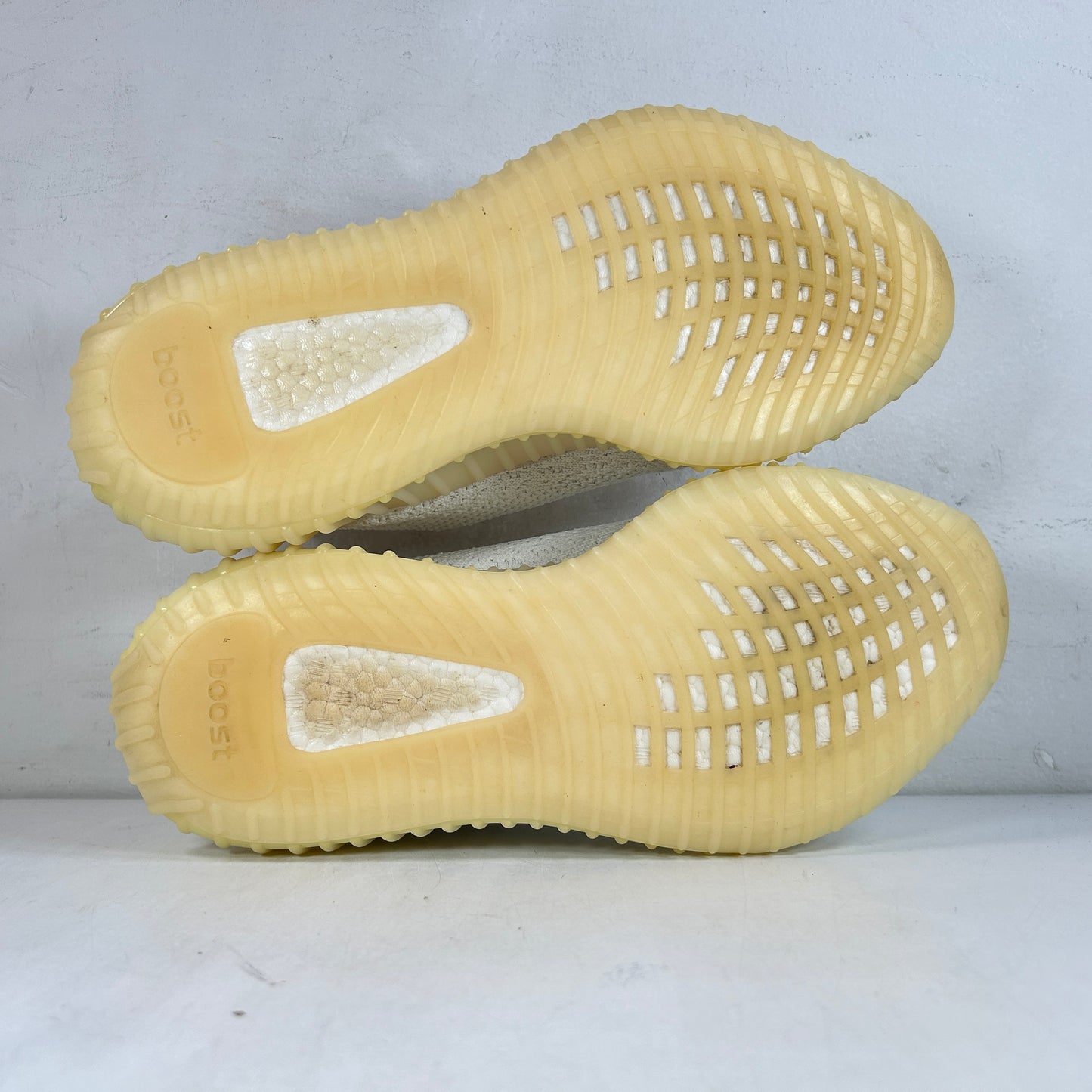 CP9366 Yeezy 350 V2 Cream White [USED] - 10 M (Used)