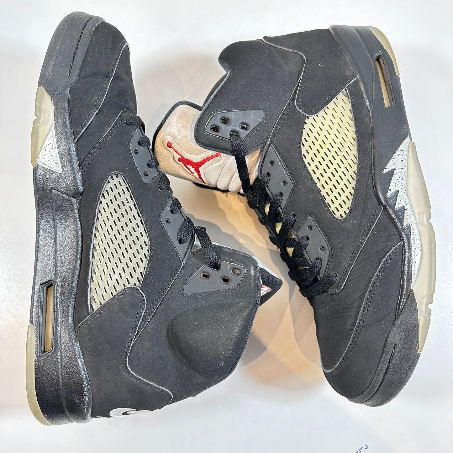 845035 003 Jordan 5 Retro Negro Metálico (2016)
