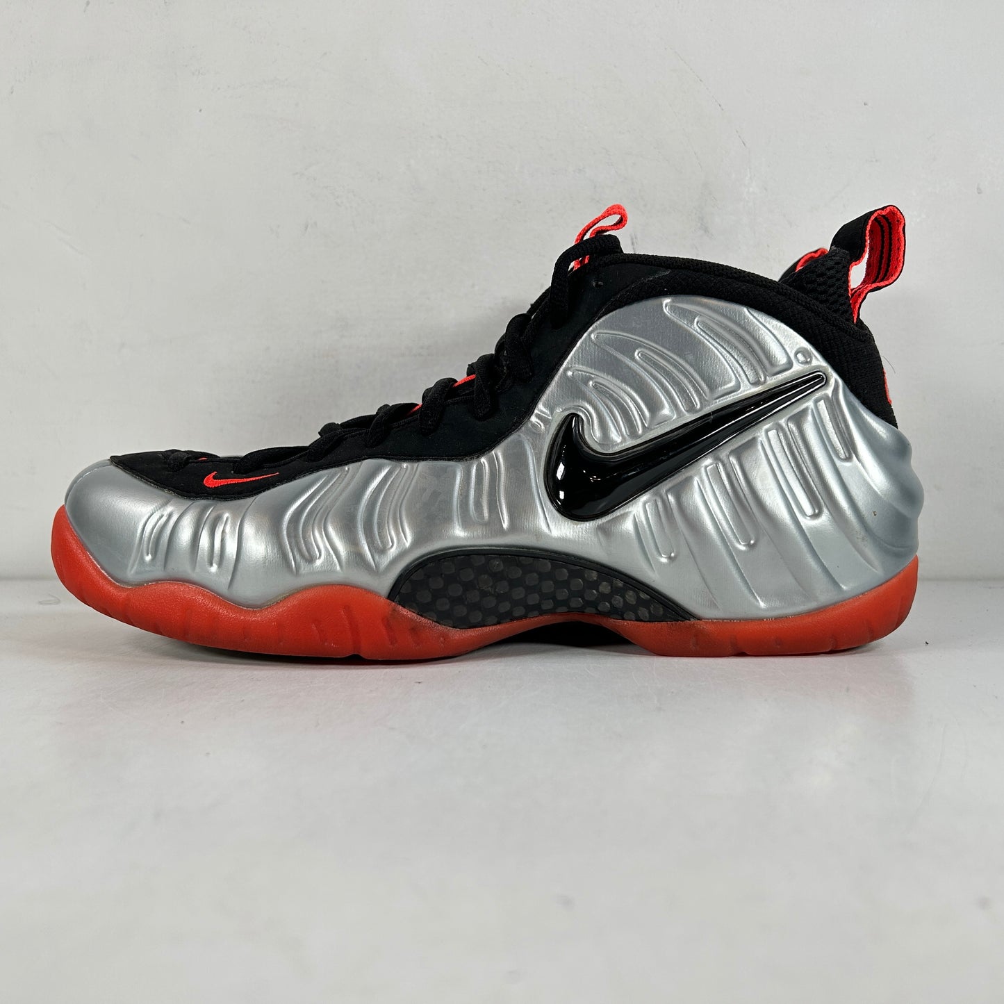 624041 016 Nike Air Foamposite Pro Bright Crimson [USED] - 11.5 M (Used) (No Box)