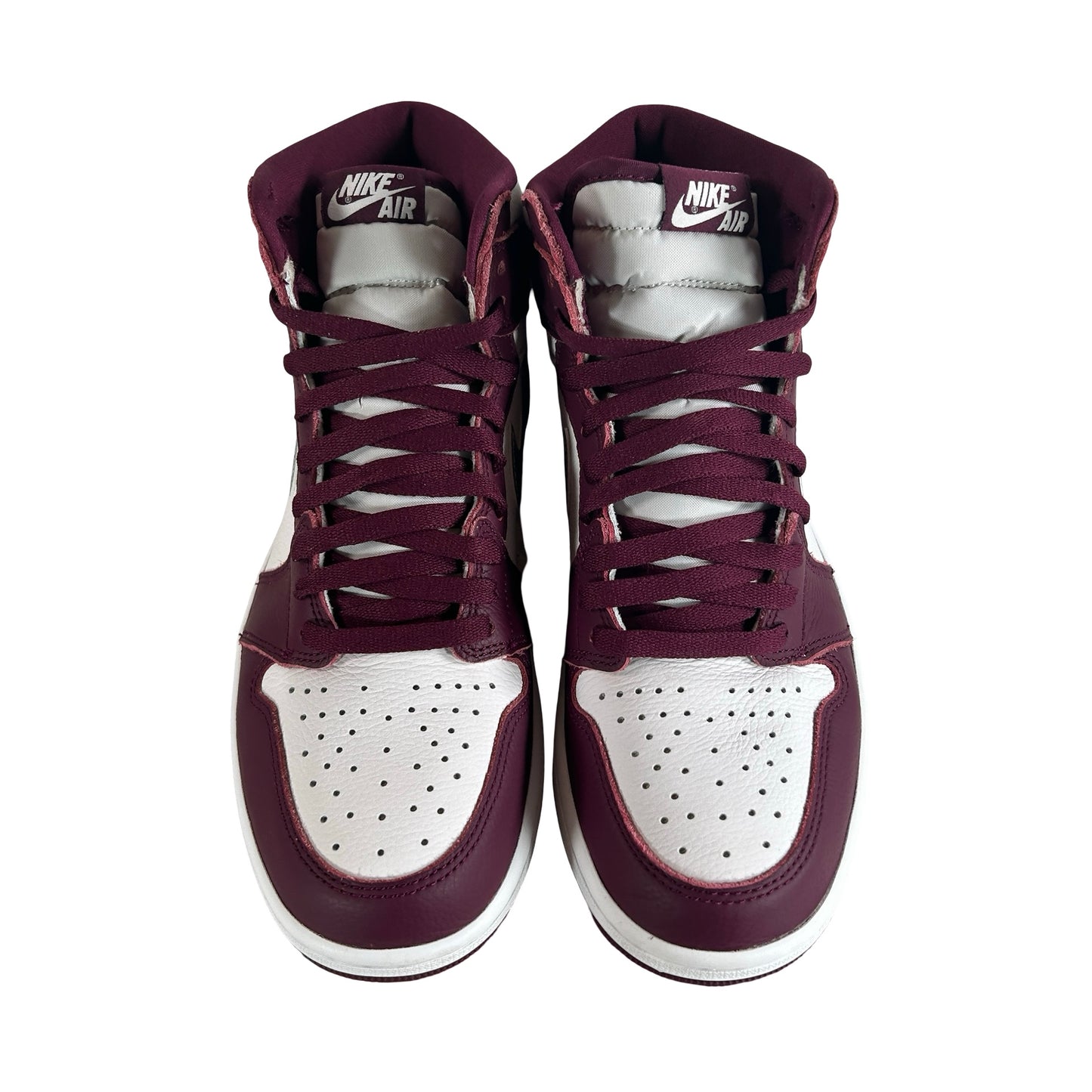 555088 611 Jordan 1 Retro High OG Bordeaux [USED] - 10 M (Used)