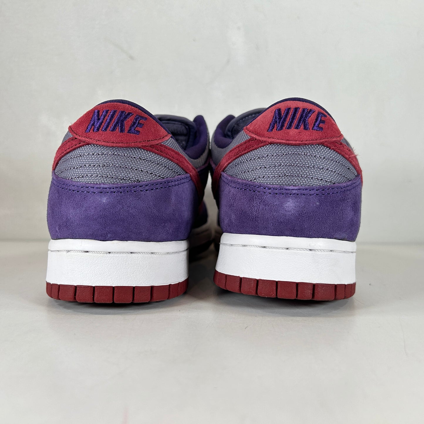 CU1726 500 Nike Dunk Low Plum (2023) [USED] - 9 M (Used)