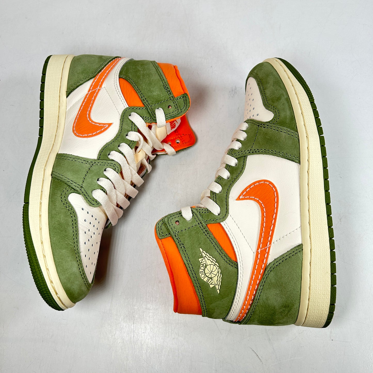 FB9934 300 Jordan 1 High OG Craft Celadon [USED] - 5 M (Used) (No Box)