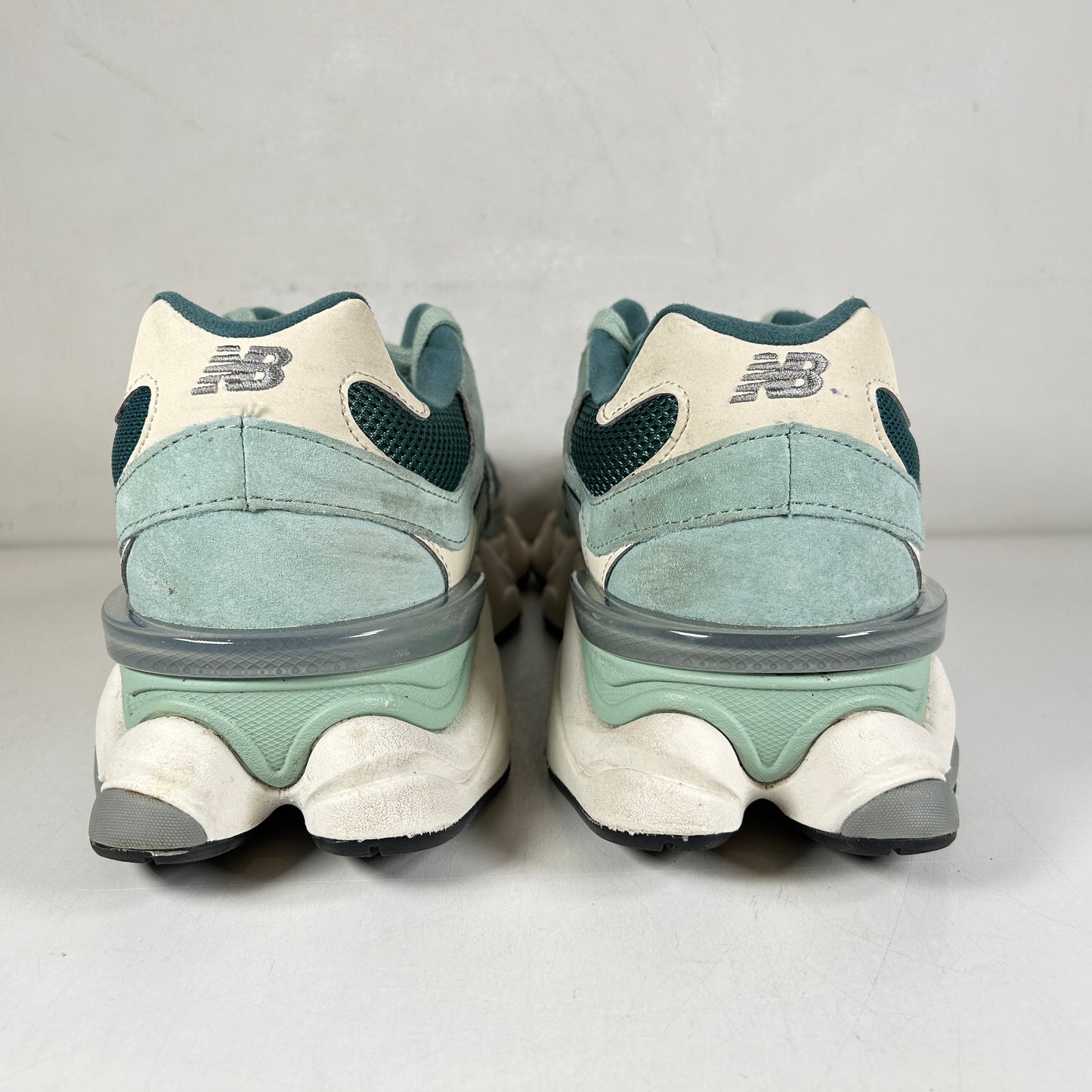 U9060FG New Balance 9060 Green Cream [USED] - 11.5 M (Used)