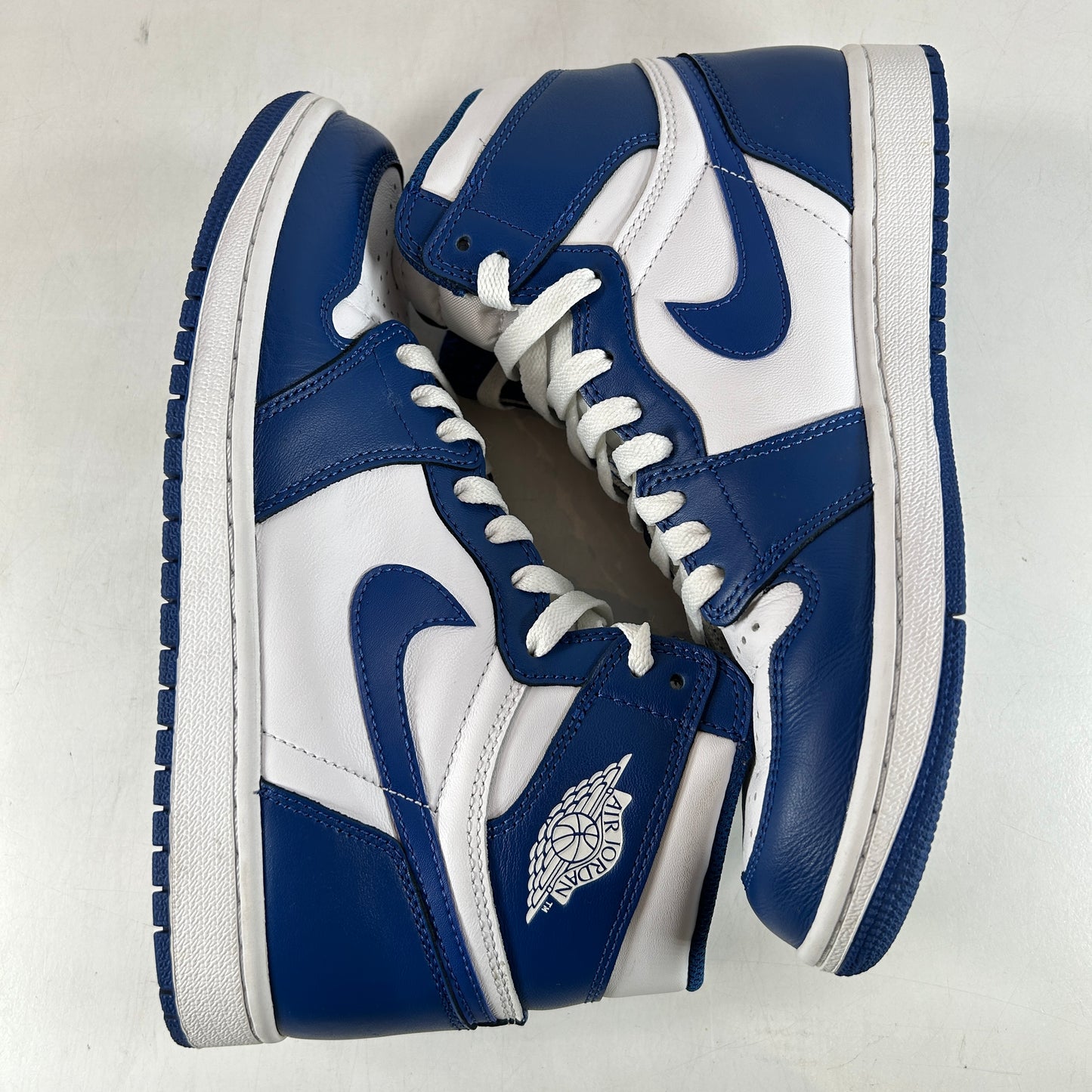 555088 127 Jordan 1 Retro Tormenta Azul