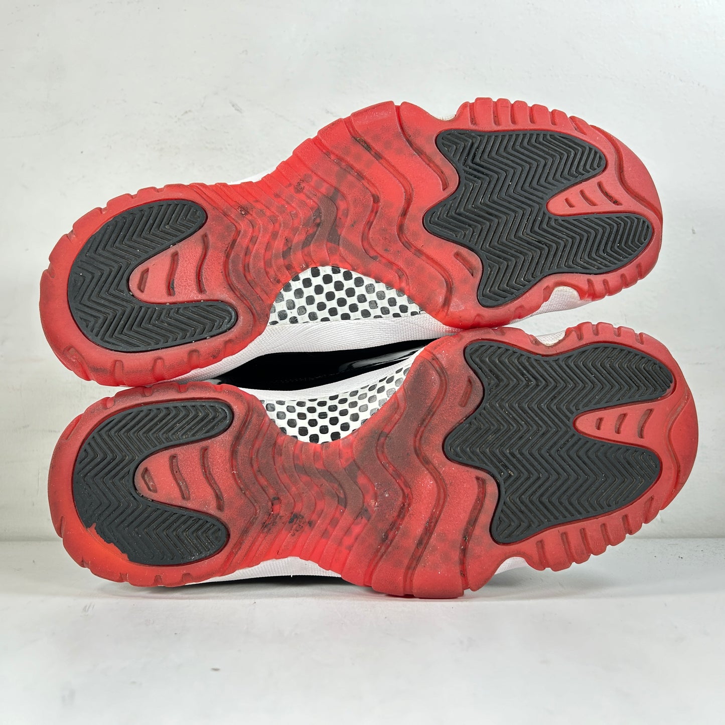 378037 061 Jordan 11 Criado (2019)